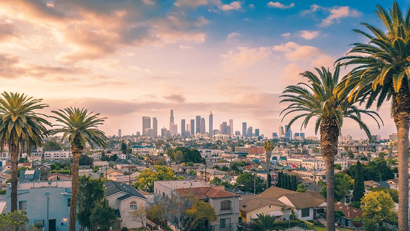 洛杉矶市区天际线的日落景观。
